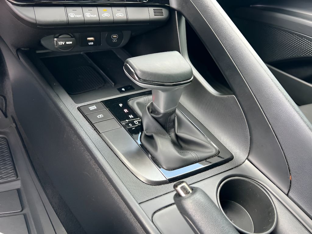 2025 Hyundai Elantra SEL - Photo 29