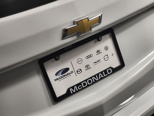 Used 2021 White Chevrolet LS image 9