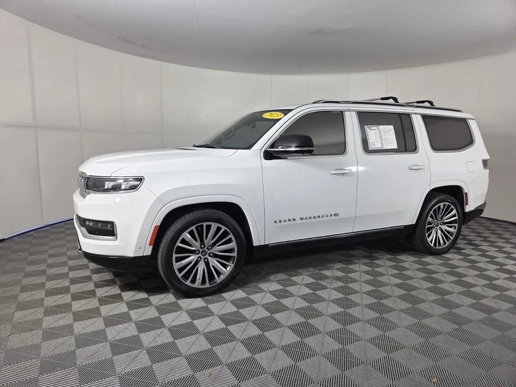 Used 2023 Bright White Clearcoat Jeep Series III image 9