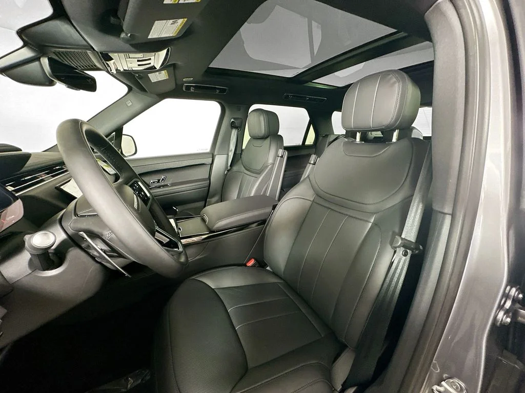 2025 Land Rover Range Rover Sport SE - Photo 11