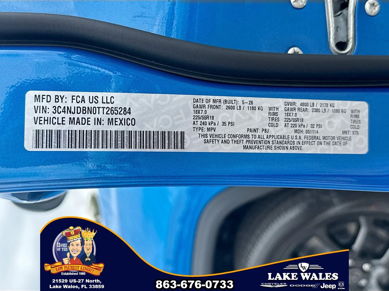 New 2026 Hydro Blue Pearl-Coat Exterior Paint Jeep Latitude image 29