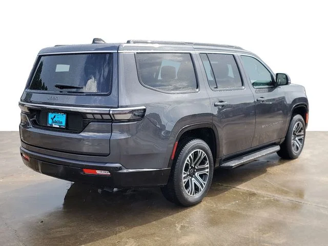 New 2026 Baltic-Gray Metallic Clear-Coat Exterior Paint Jeep  image 4