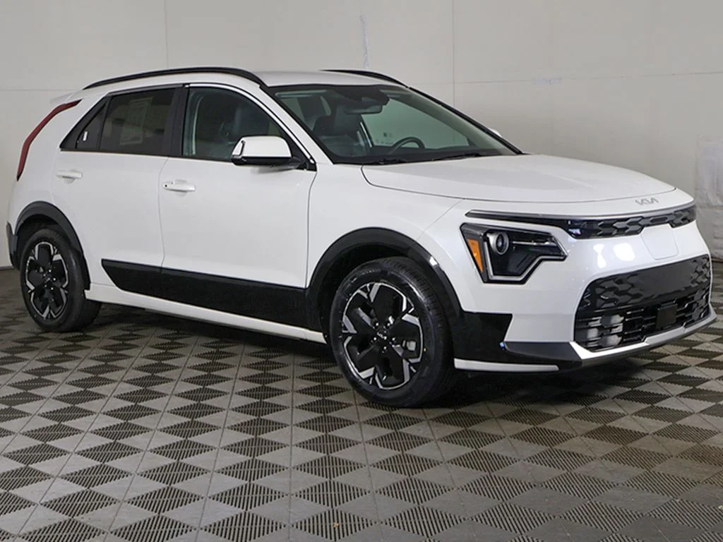 Used 2023 Kia Niro Wind with VIN KNDCR3L13P5065317 for sale in Bedford, OH