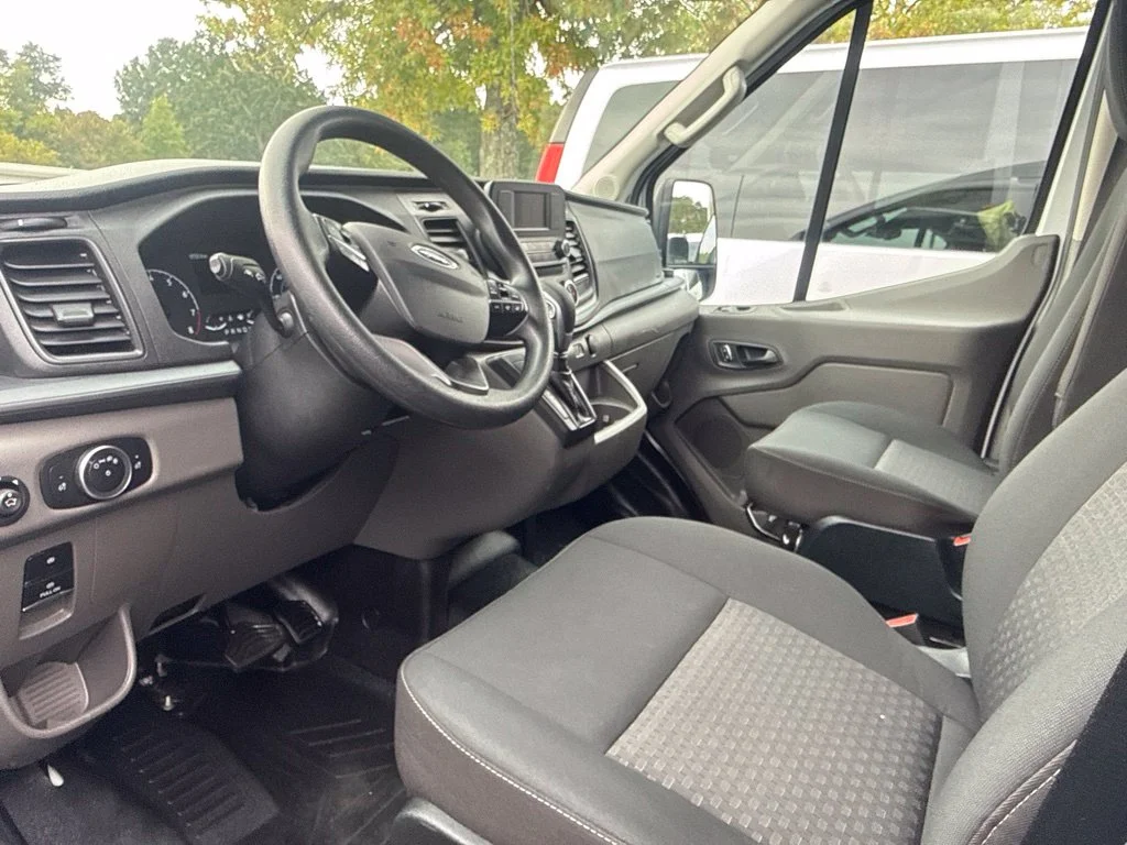 Used 2023 White Ford XL image 3