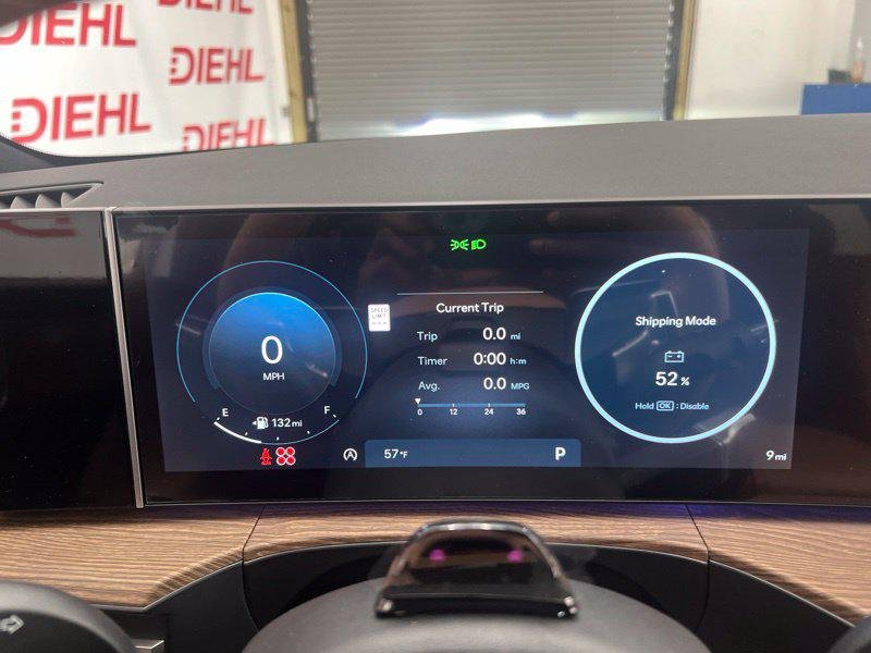 New 2027 White Hyundai Limited AWD image 21