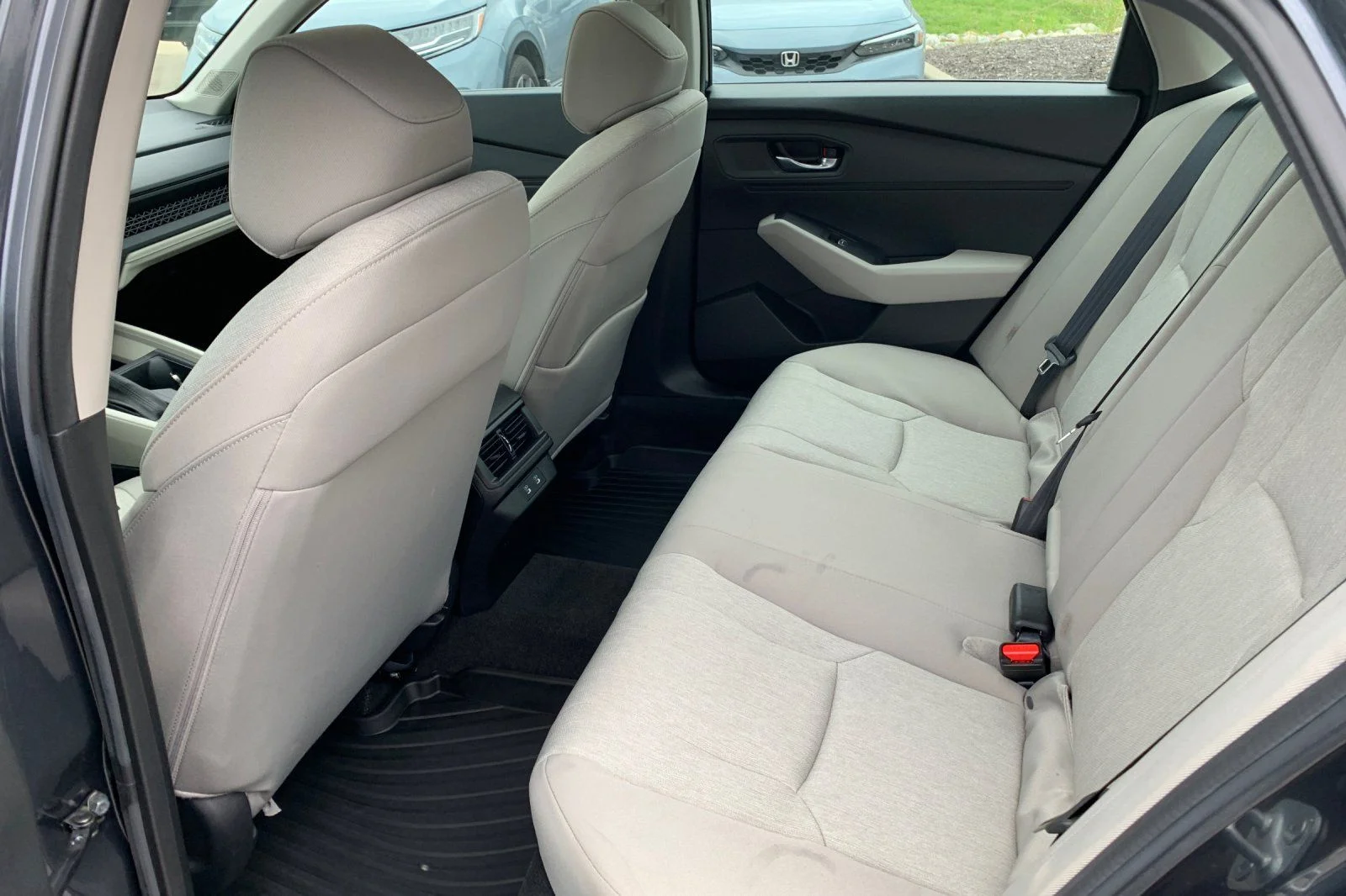 Used 2025 Gray Honda SE image 14