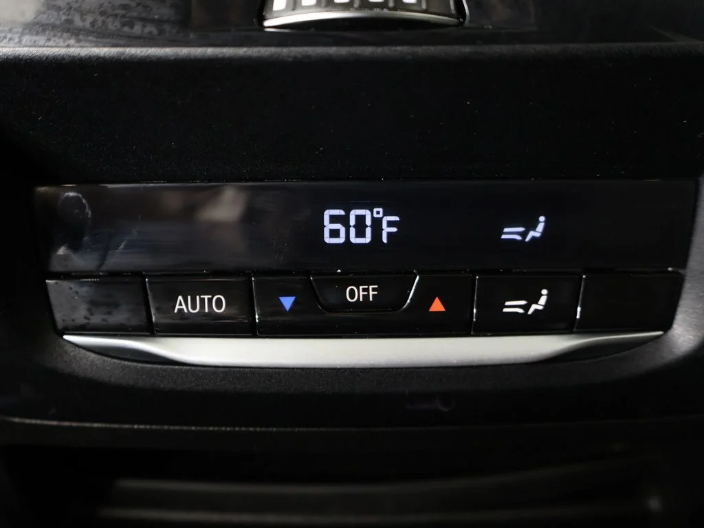 Used 2022 Carbon Black Metallic BMW xDrive30i image 60