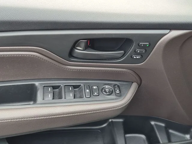 Used 2024  Honda EX-L image 13