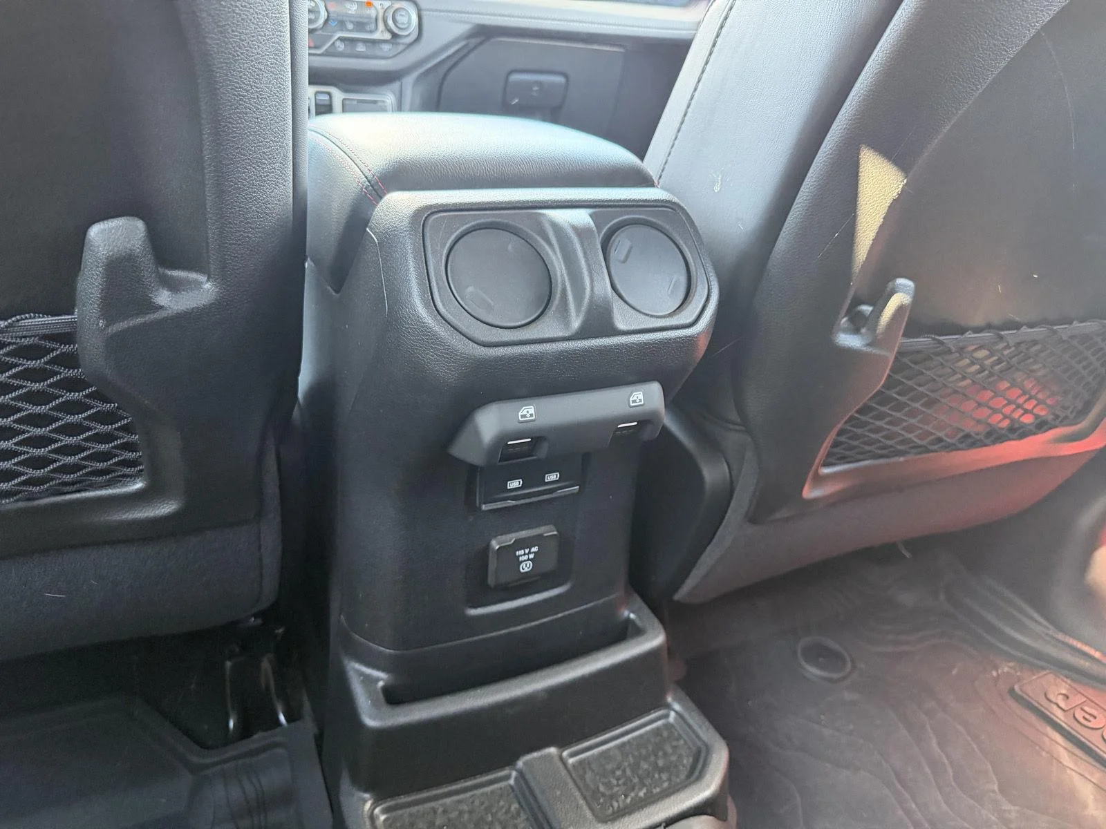 Used 2024 Firecracker Red Clearcoat Jeep Rubicon image 9