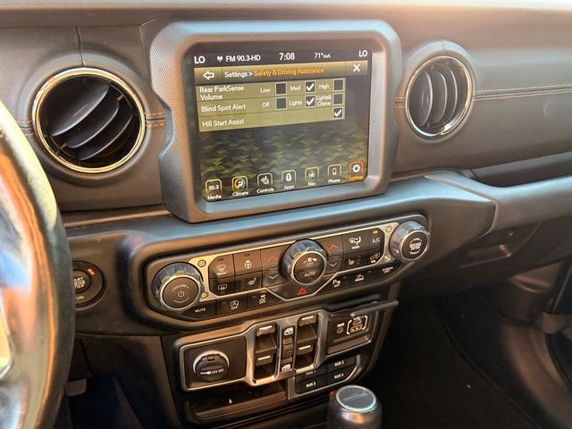 Used 2022 Black Jeep Overland image 17