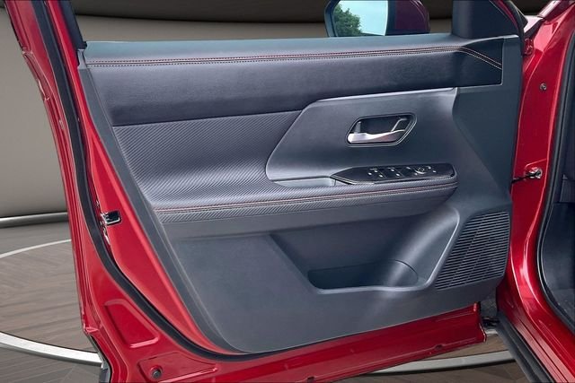 Used 2025 Red Nissan SR image 21