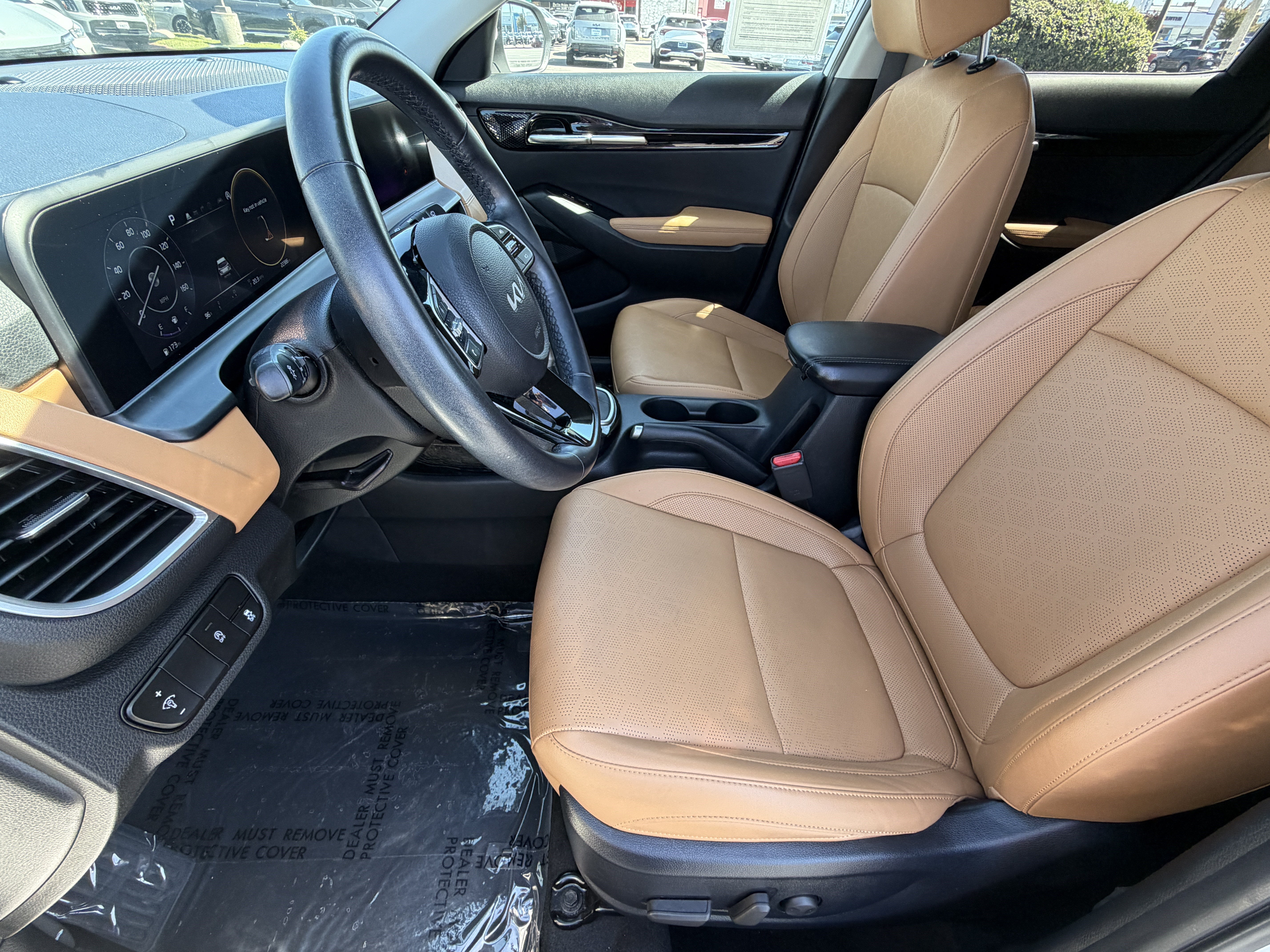 Certified Used 2024 Snow White Pearl Kia EX image 15