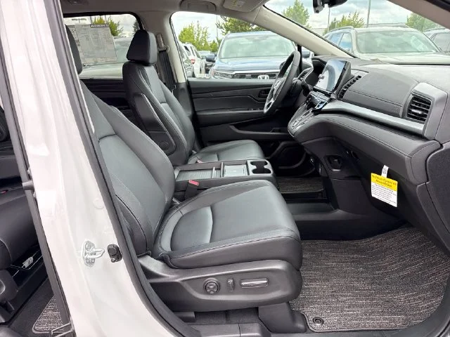New 2026 Platinum White Pearl Honda EX-L image 9