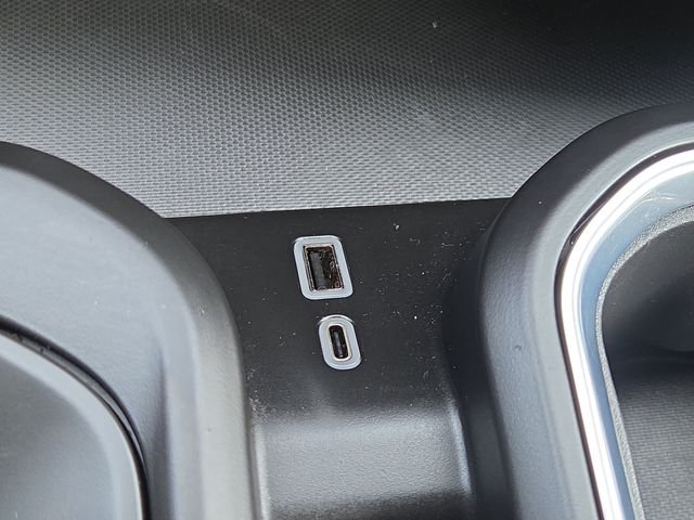 Used 2023 White Frost GMC Denali image 12