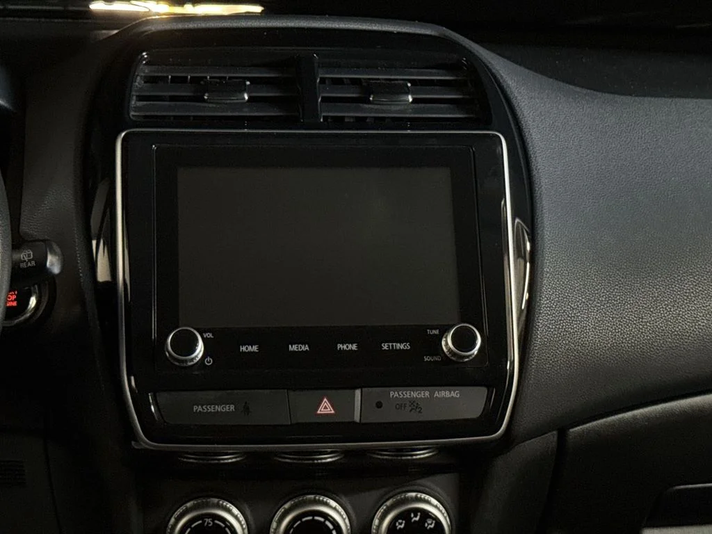 Used 2022 Mercury Gray Metallic Mitsubishi 2.0 SE image 24