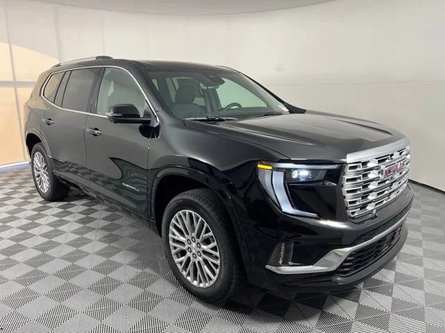 2026 GMC Acadia Denali FWD's photo