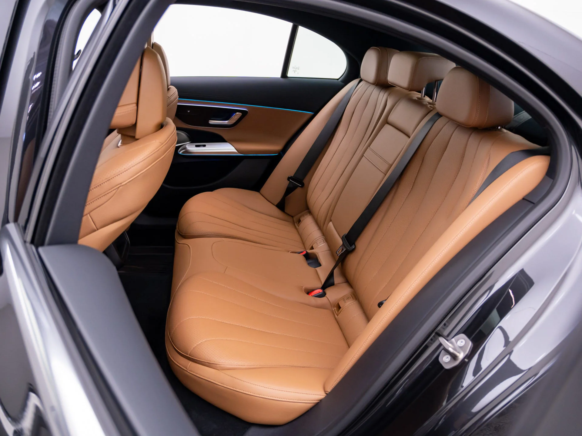 New 2027 Gray Mercedes-Benz E 450 image 18
