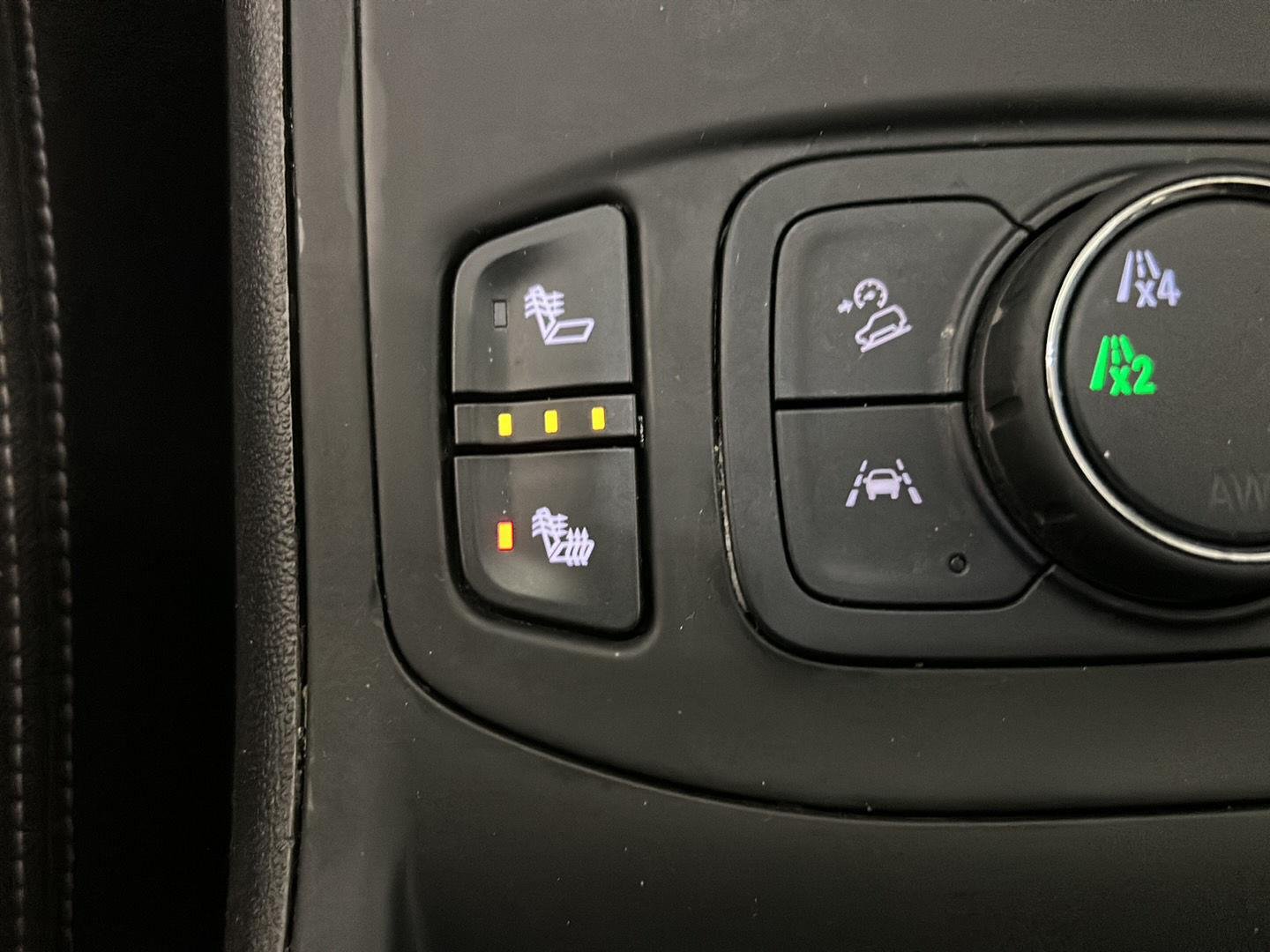 Used 2024 Sterling Metallic GMC SLE image 22
