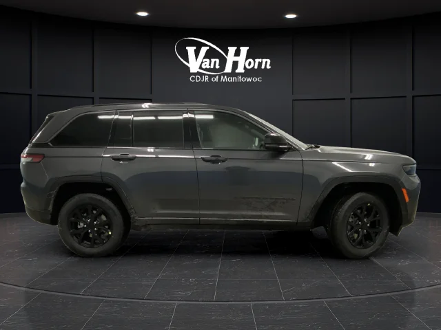 New 2026 Baltic Gray Metallic Clear-Coat Exterior Paint Jeep Altitude image 2