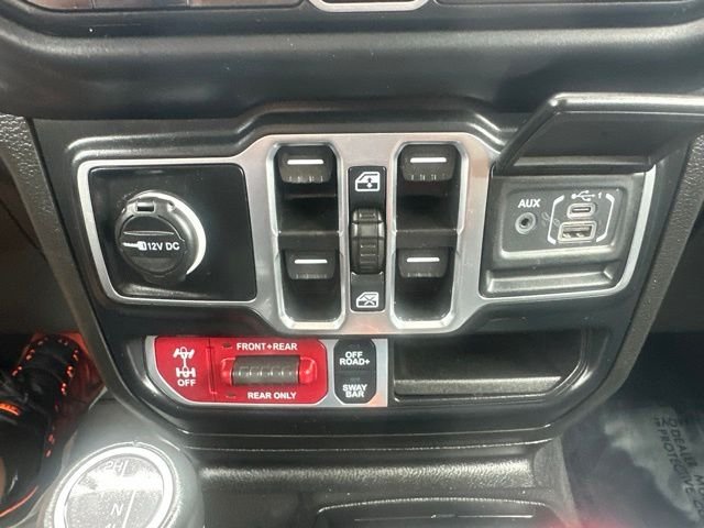 Used 2023 White Jeep Rubicon image 25
