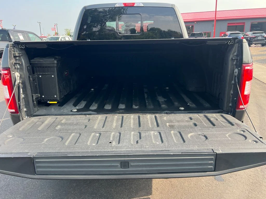 Used 2018 Gray Ford XLT image 42