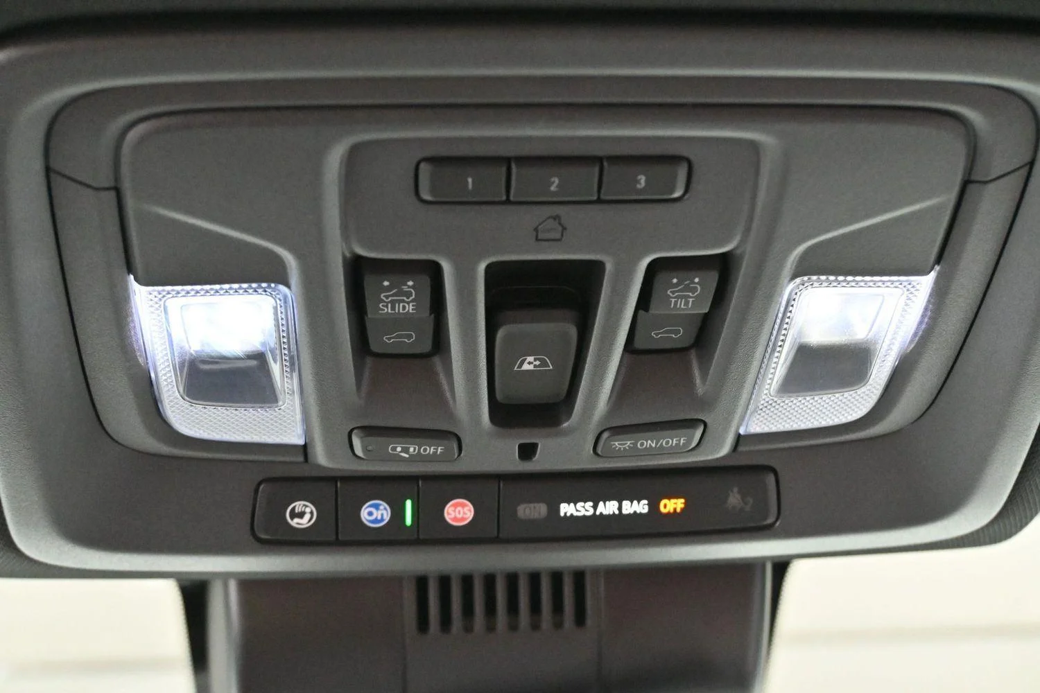 Used 2023 Radiant Red Tintcoat Chevrolet High Country image 28