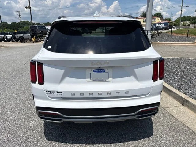 Used 2022 White Kia SX image 7