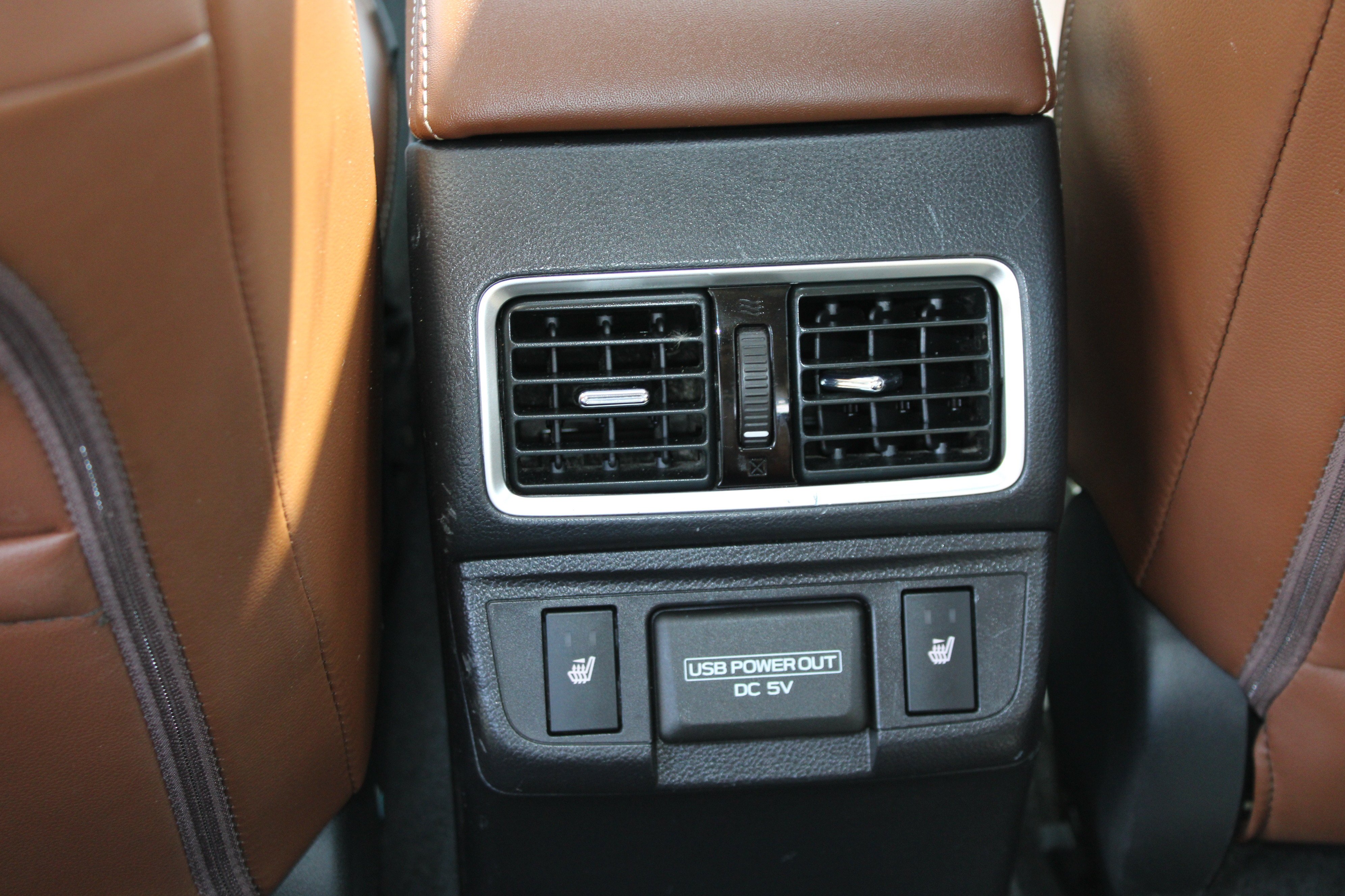 Used 2018 Wilderness Green Metallic Subaru Touring image 11