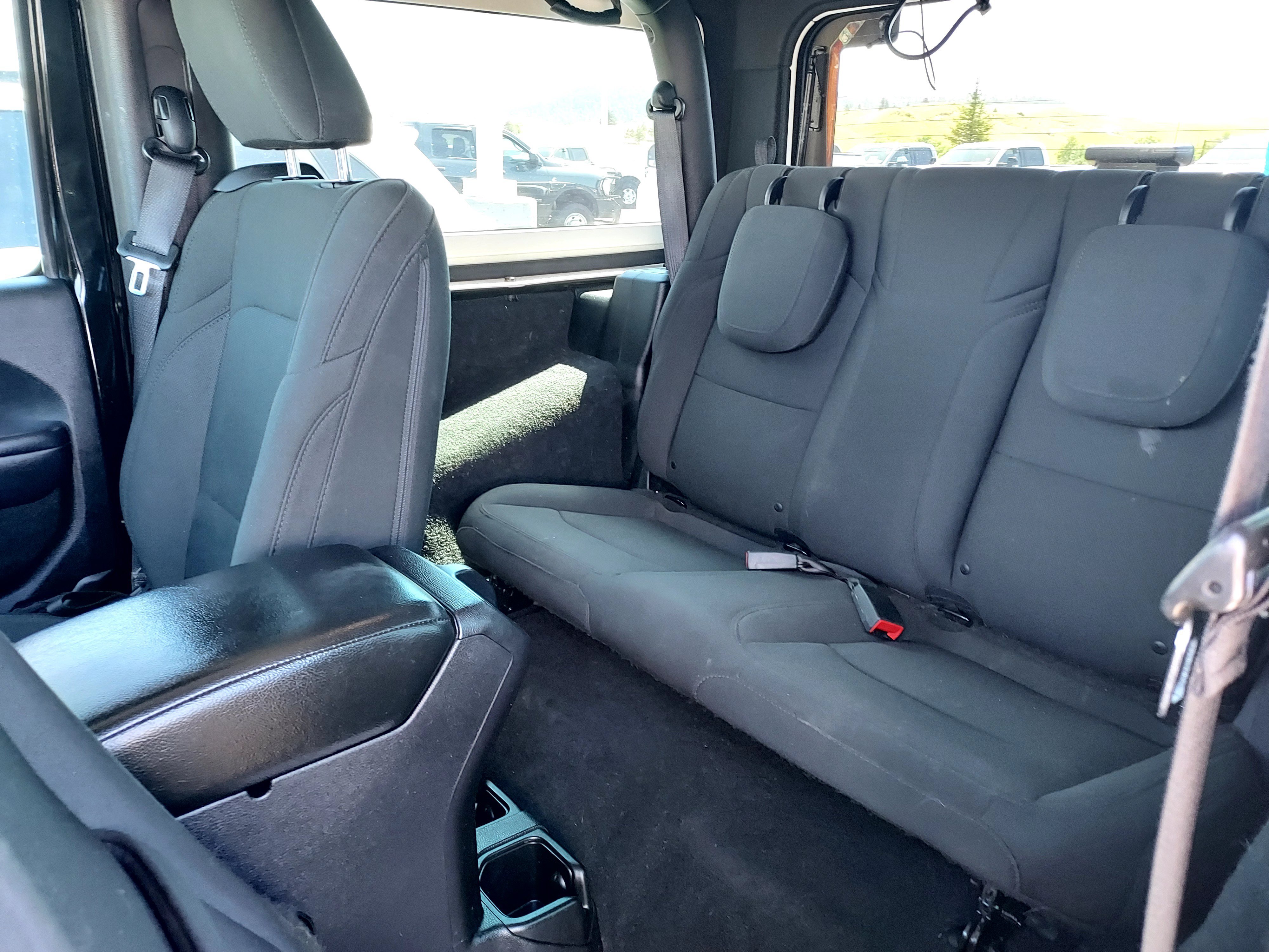 Used 2018 Black Clearcoat Jeep Sport S image 13