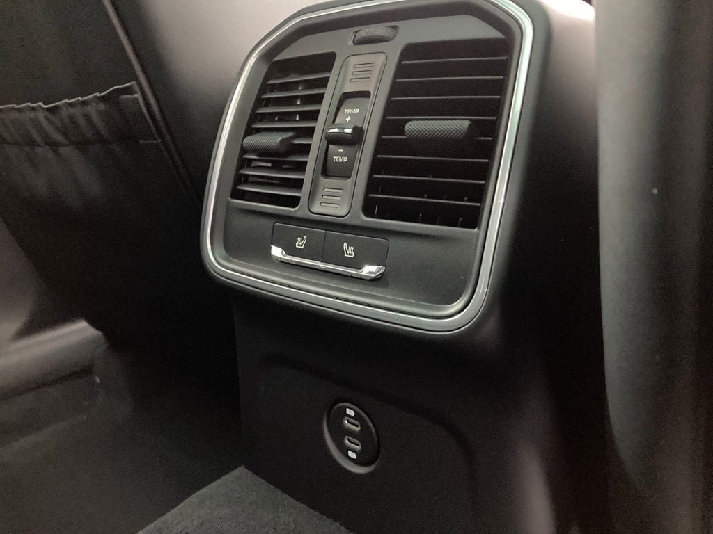 2026 Porsche Macan S - Photo 18