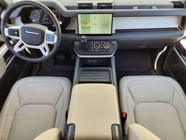 Used 2024 Black Land Rover SE image 25