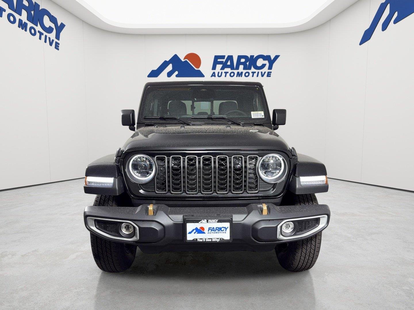 New 2026 Black Clear-Coat Exterior Paint Jeep 85th Anniversary Edition image 3