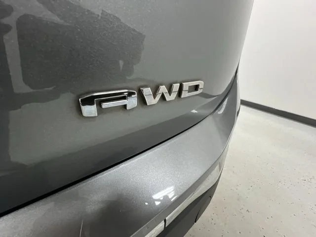 2023 GMC Terrain SLT - Photo 33
