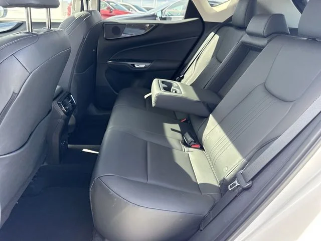 Used 2025 White Lexus 350 Premium image 23