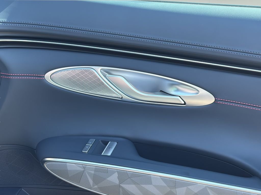 2025 GENESIS GV70 Sport - Photo 39