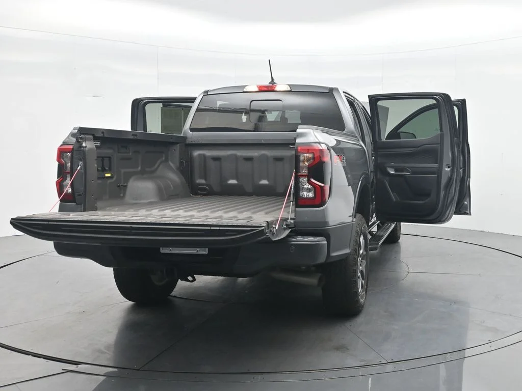 Used 2024 Gray Metallic Ford XLT image 39