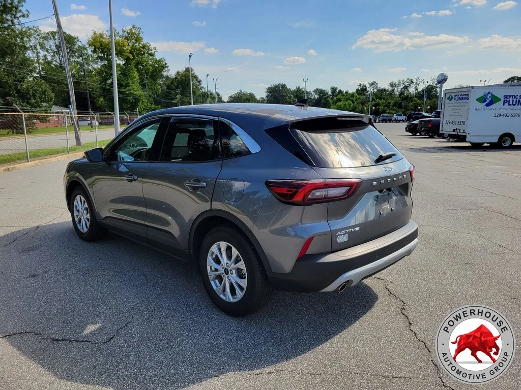Used 2023 Gray Ford Active image 4