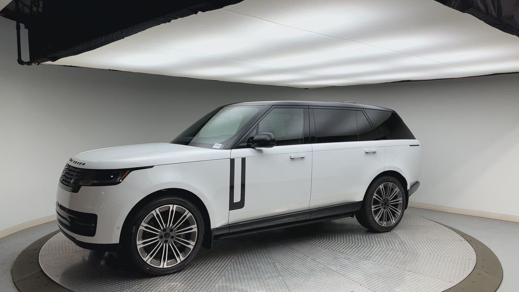 New 2026 Fuji White LAND ROVER Autobiography image 6