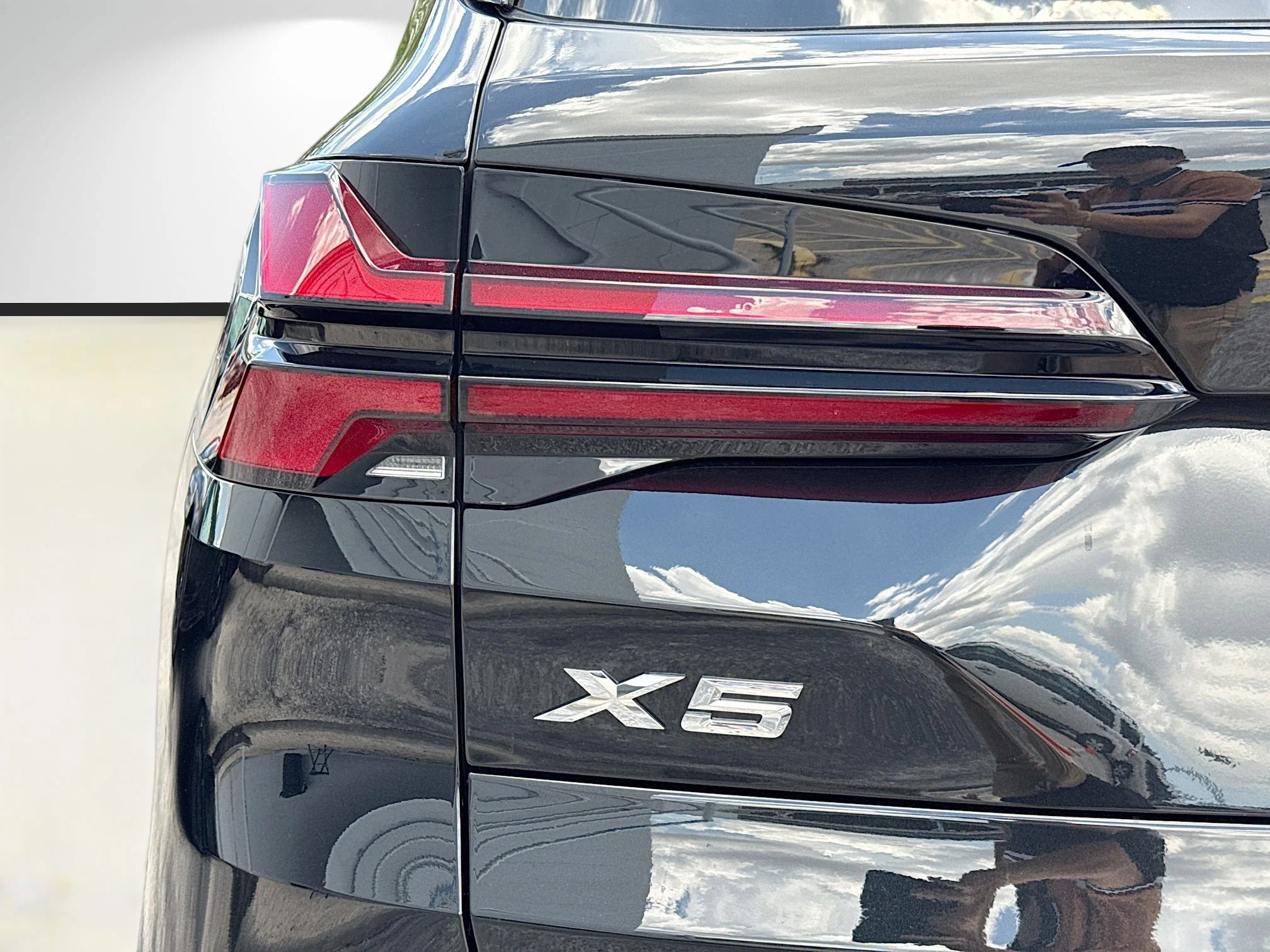 New 2026 Black Sapphire Metallic BMW sDrive40i image 10
