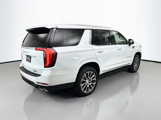 Used 2025 White GMC Denali image 7