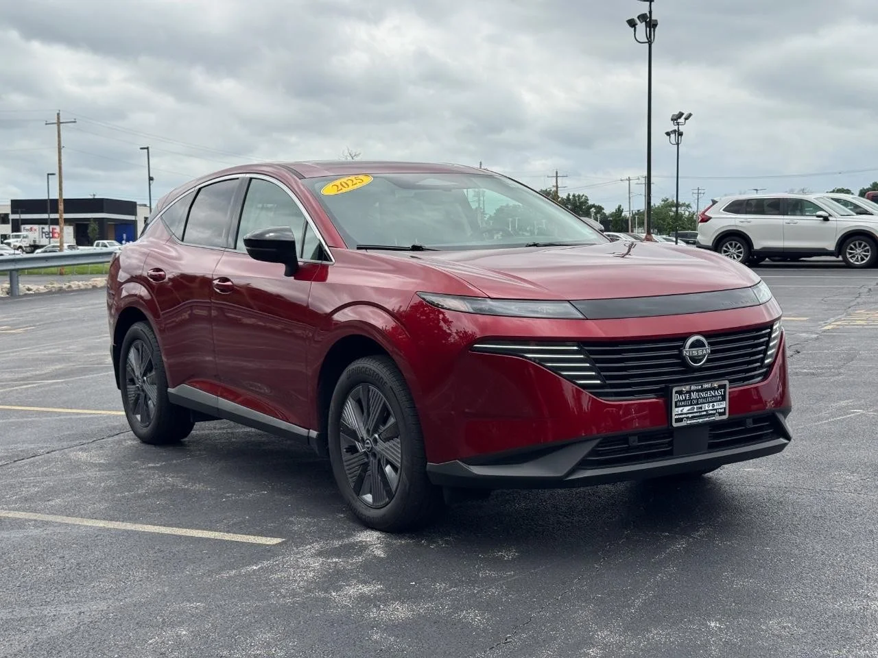 Used 2025 Scarlet Ember Tintcoat Nissan SL image 2