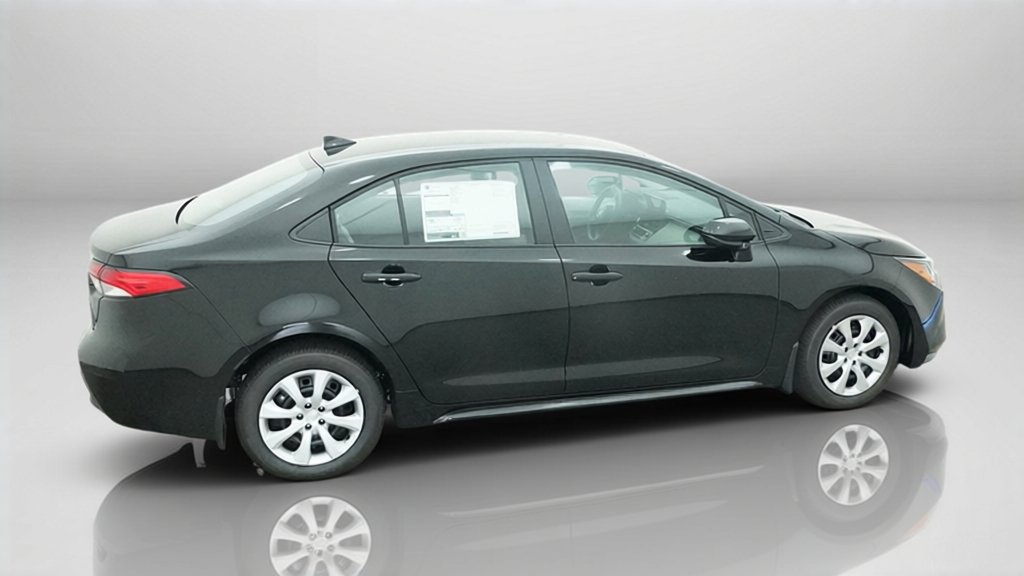 New 2027 Inked Toyota LE image 8