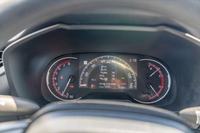 Certified Used 2023 RUBY FLARE PEARL Toyota  image 28