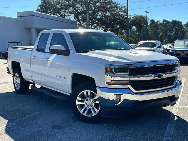 Used 2019 Chevrolet Silverado 1500 LD LT with VIN 2GCRCPEC2K1126622 for sale in Orange Park, FL