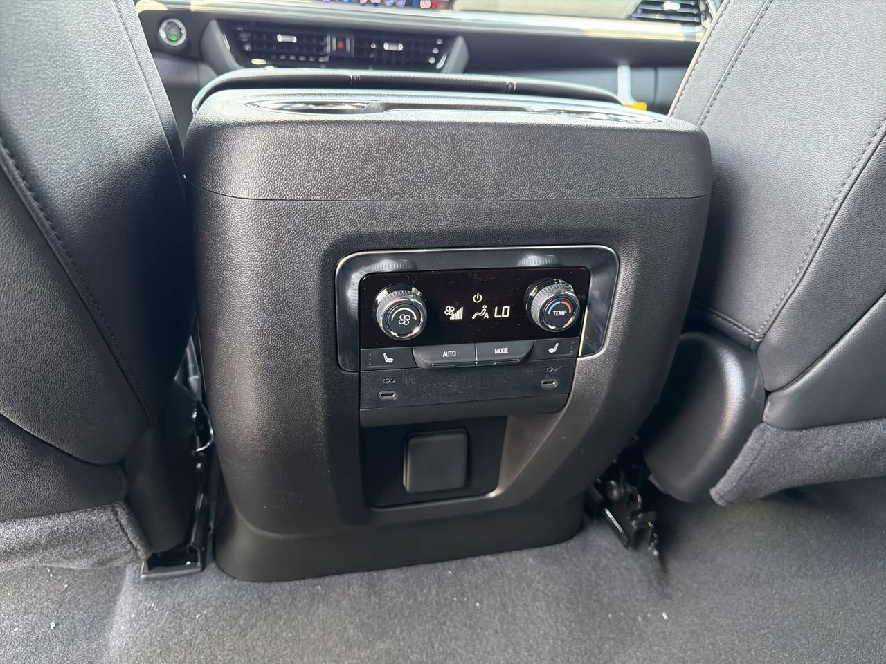 2026 Chevrolet Tahoe Premier - Photo 21