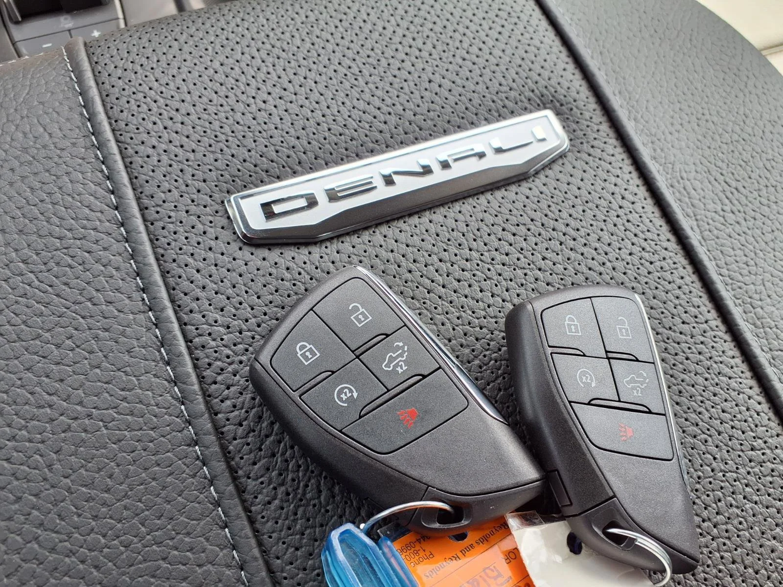2026 GMC Sierra 2500HD Denali - Photo 12