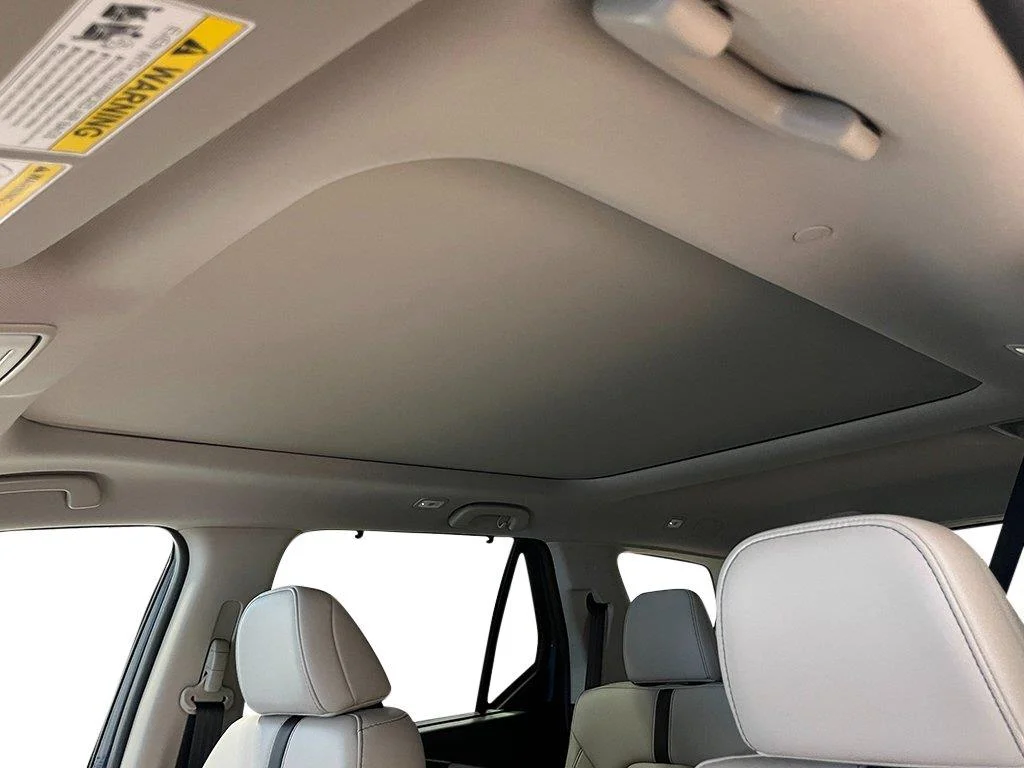 New 2026 Solar Silver Metallic Honda Touring image 20