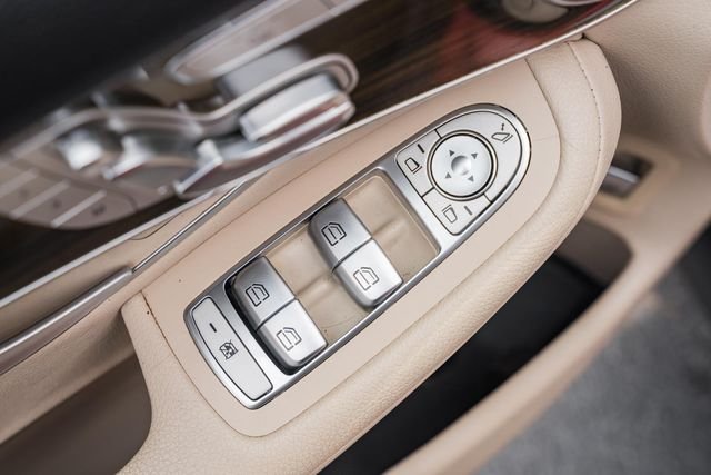 Used 2019 designo Cardinal Red Metallic Mercedes-Benz GLC 300 image 35