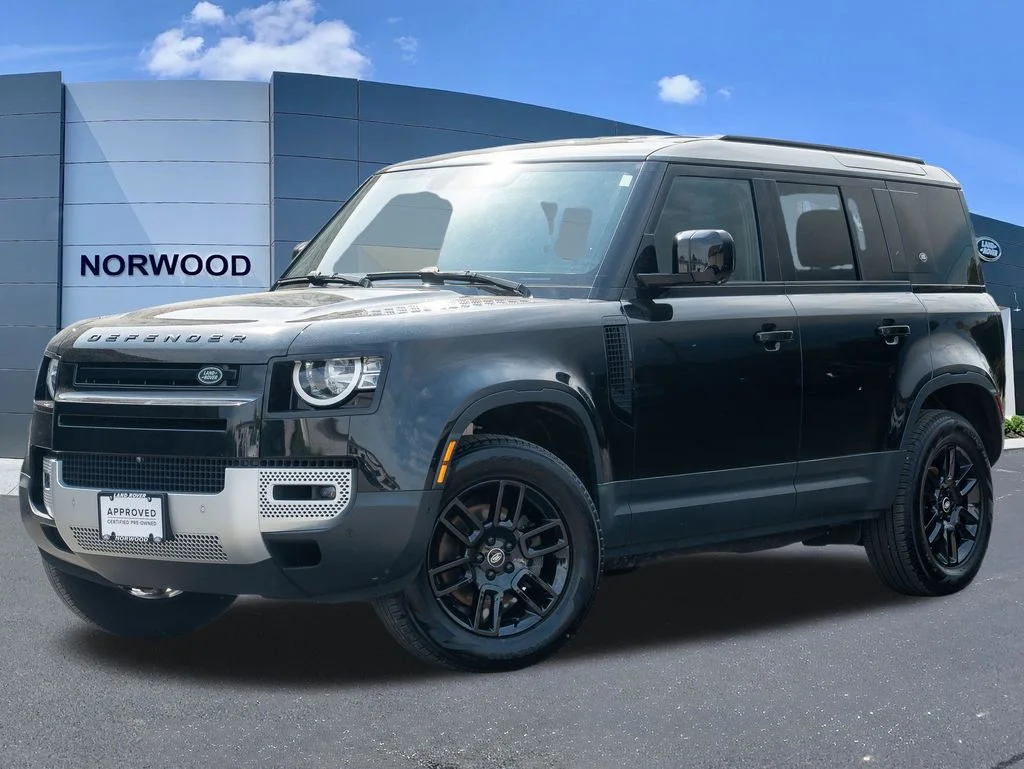 2023 Land Rover Defender S's photo