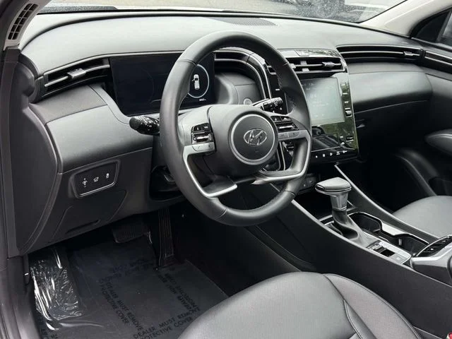 Used 2023 Silver Hyundai SEL image 2